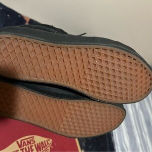 Vans Black Sneakers with Iconic Waffle Sole